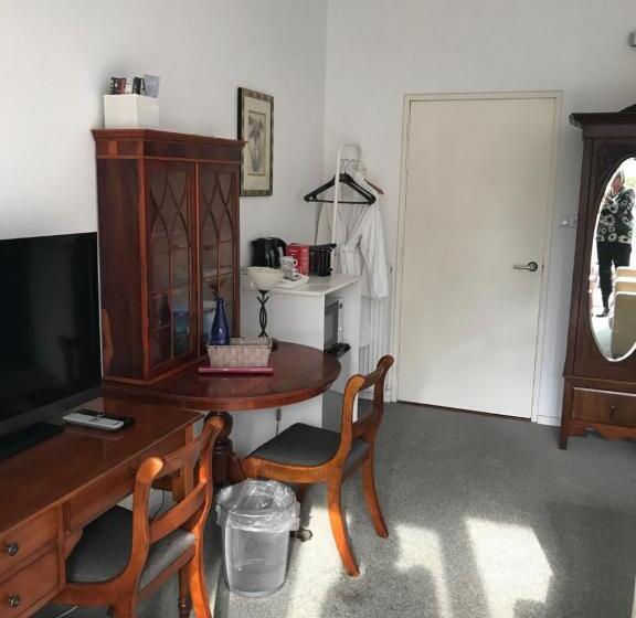 بنسيون Villa  T Haasduin