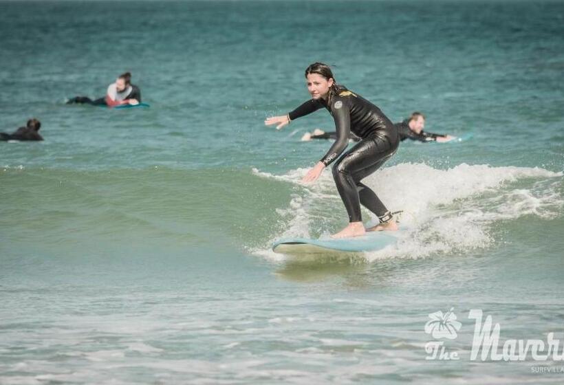 هاستل The Maverick Surfvillas