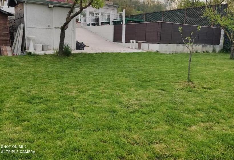 צימר Borgo Lamurese