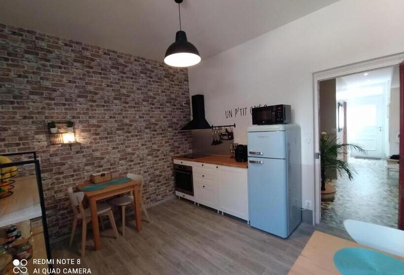 ベッドアンドブレックファースト Couette Et Tartine