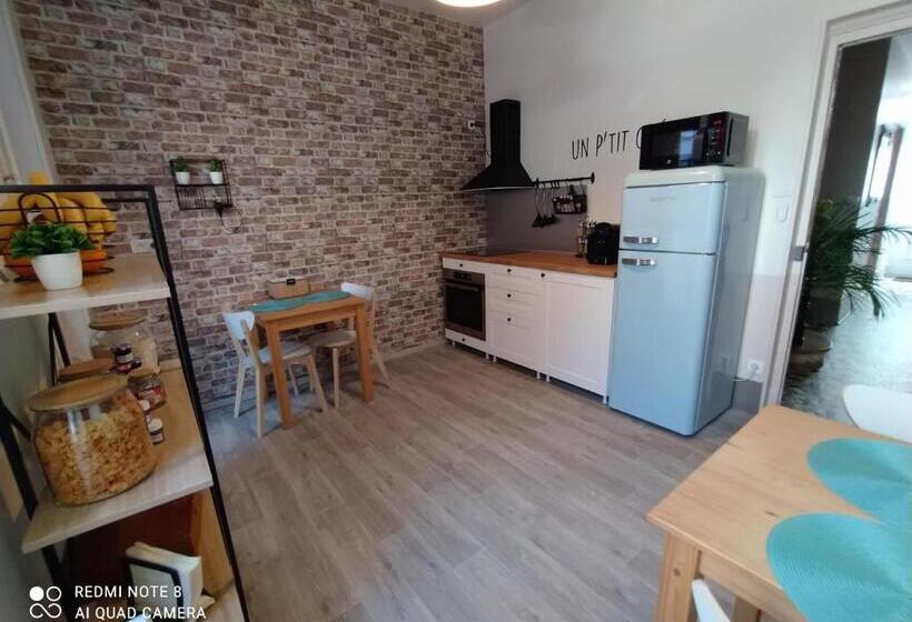 ベッドアンドブレックファースト Couette Et Tartine