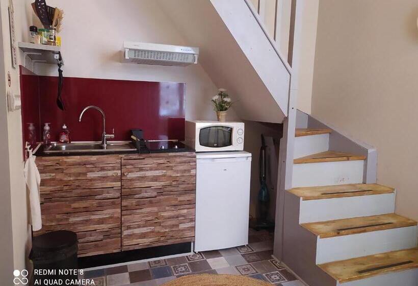 ベッドアンドブレックファースト Couette Et Tartine