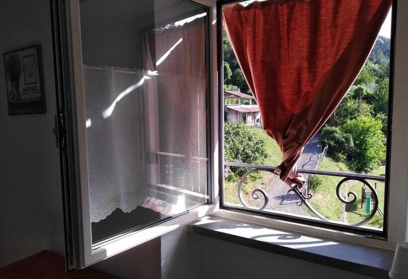 住宿加早餐  Country House La Scortica