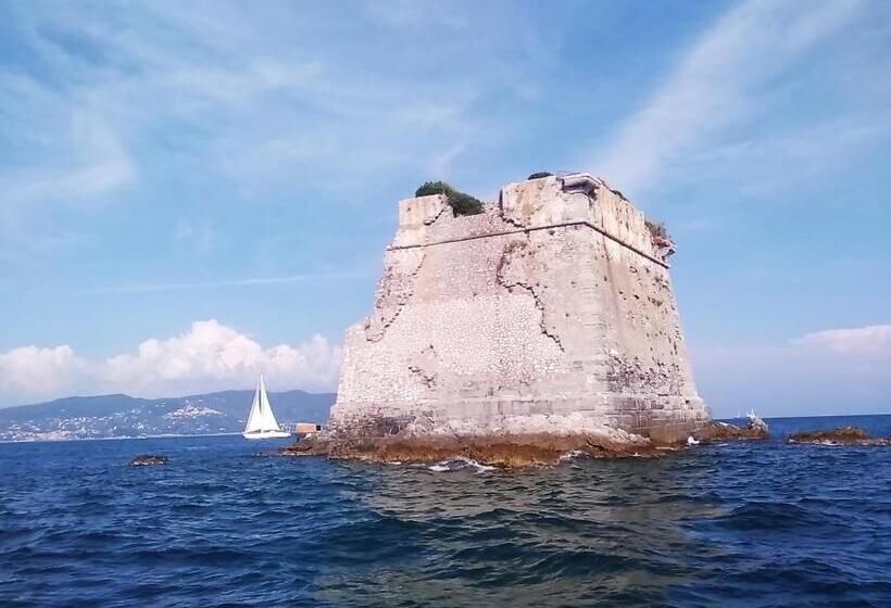 تختخواب و صبحانه Country House La Scortica