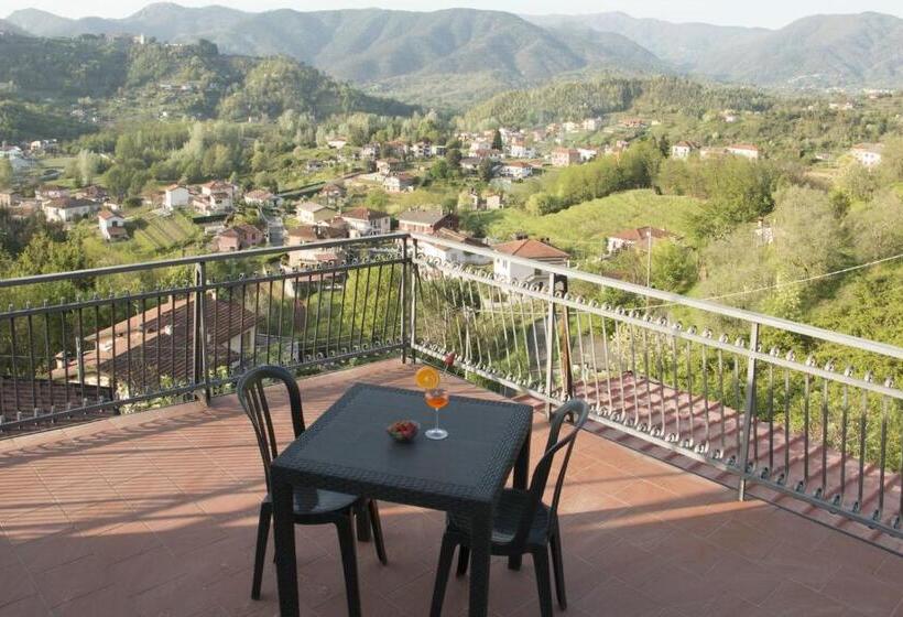 تختخواب و صبحانه Country House La Scortica