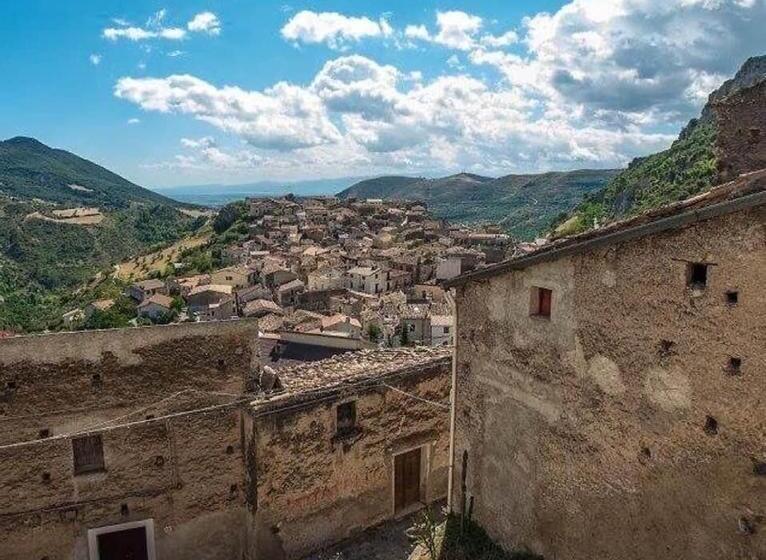 مبيت وإفطار La Magara