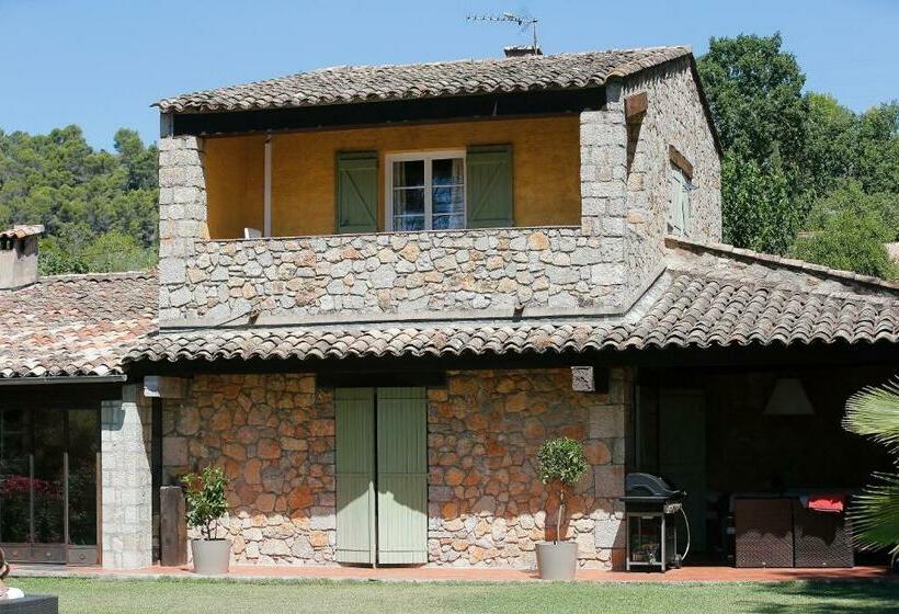 민박 Le Mas Du Péré