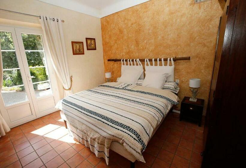 민박 Le Mas Du Péré