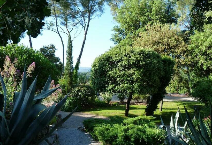 민박 Le Mas Du Péré