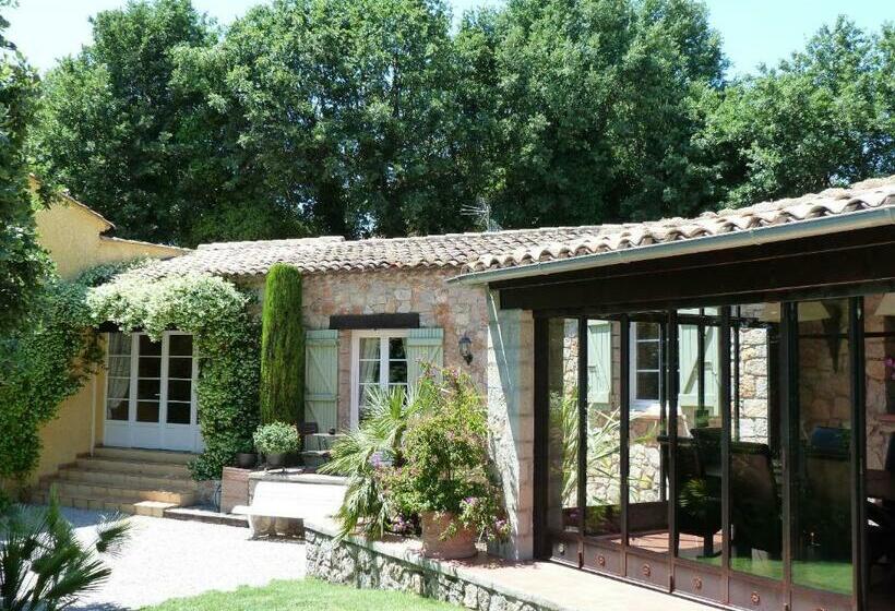 민박 Le Mas Du Péré