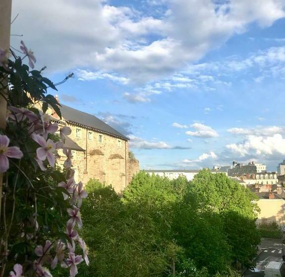 민박 Logis Saint Flaceau