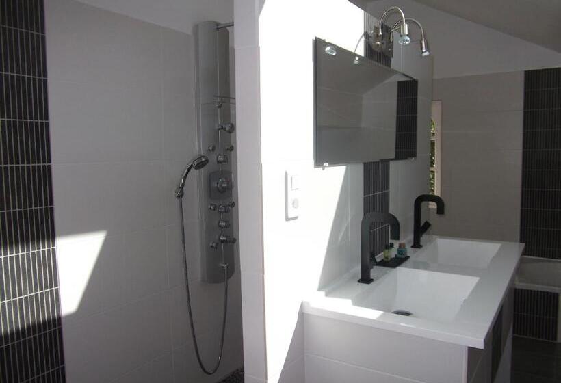 مبيت وإفطار Manoir Larcouillet