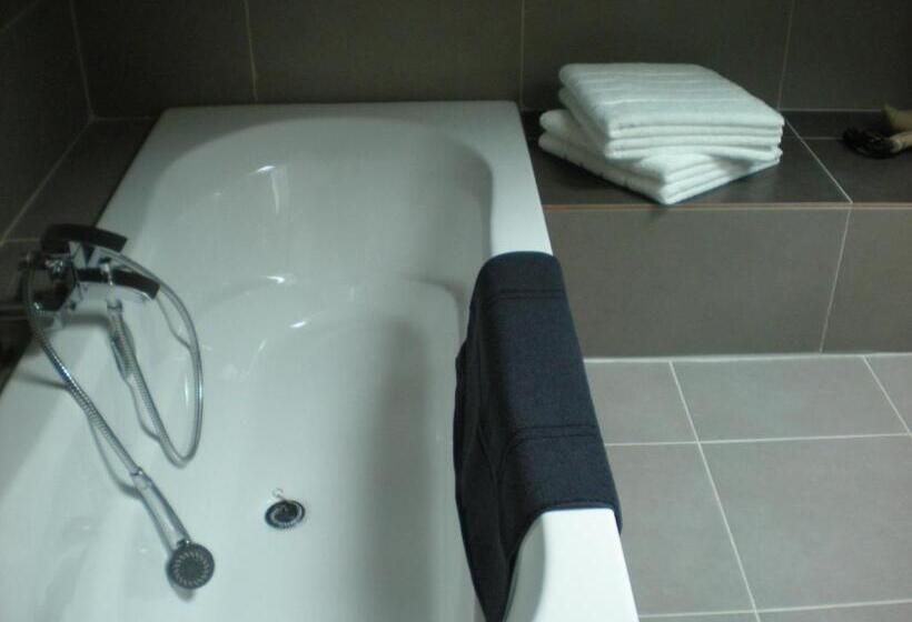 مبيت وإفطار Manoir Larcouillet