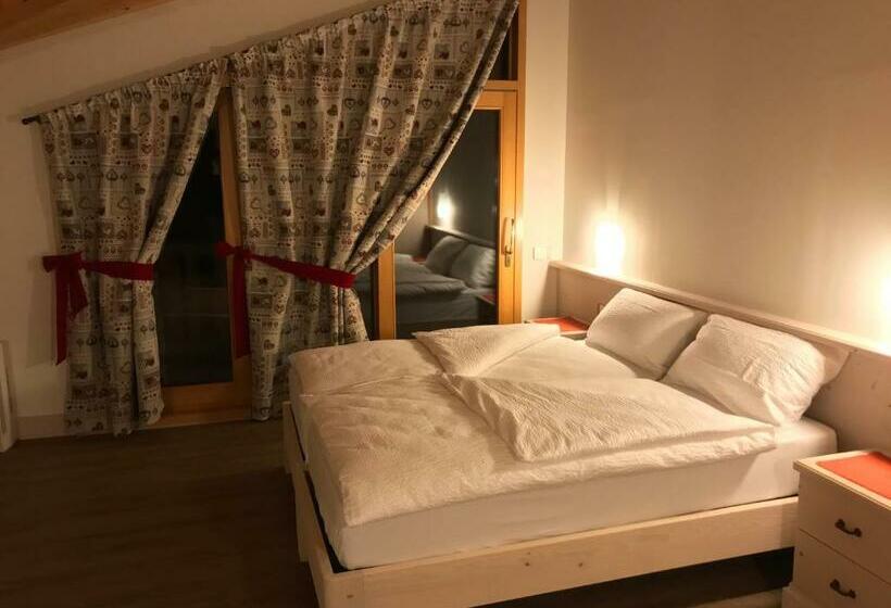 민박 Millennium Stube Locazione Turistica