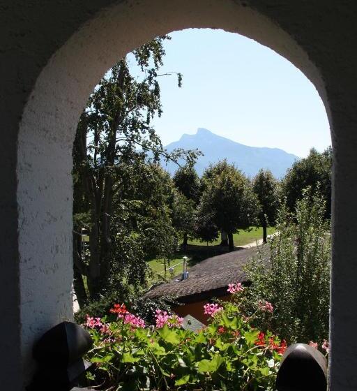 تختخواب و صبحانه Pension Klimesch