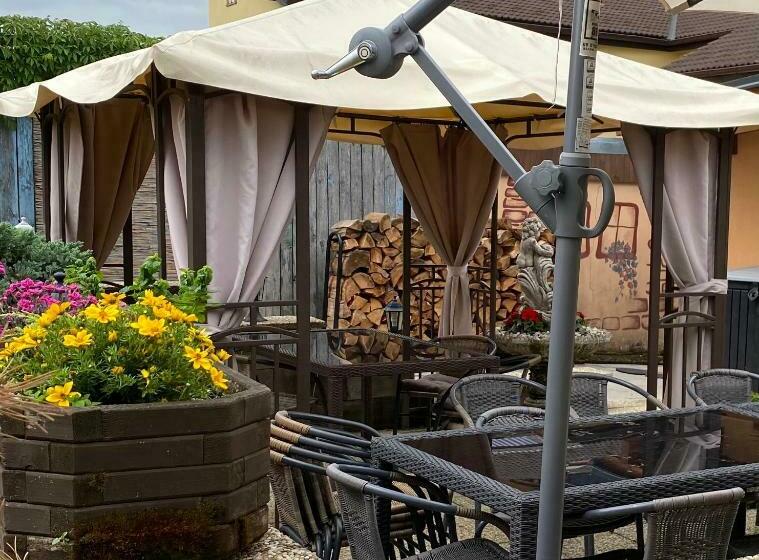 住宿加早餐  Penzión Vila Petra Bed&breakfast