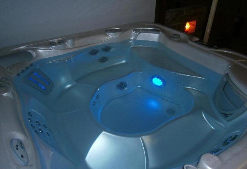 住宿加早餐  Vándor Vigadó