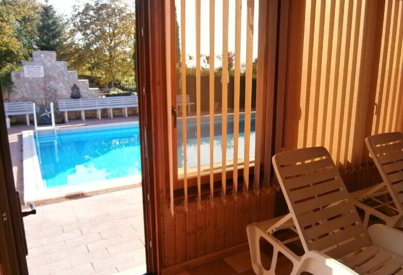 住宿加早餐  Vándor Vigadó