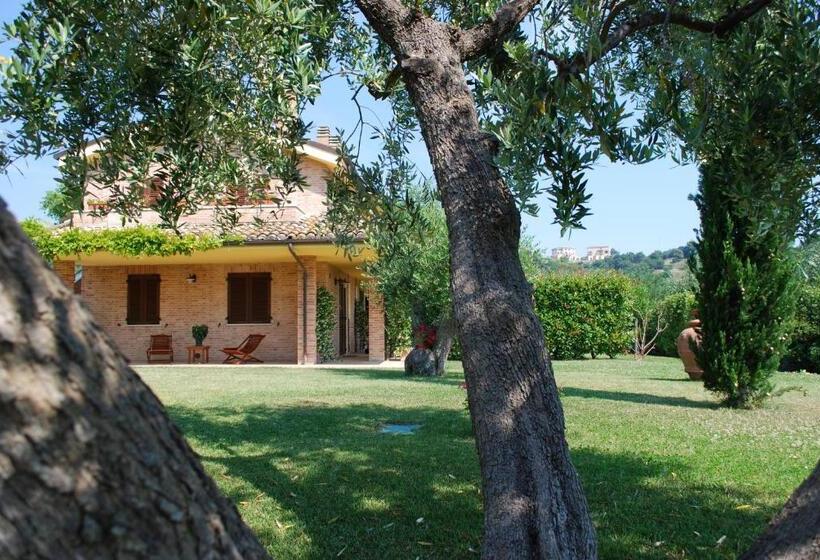 Cumana Blu Apartments