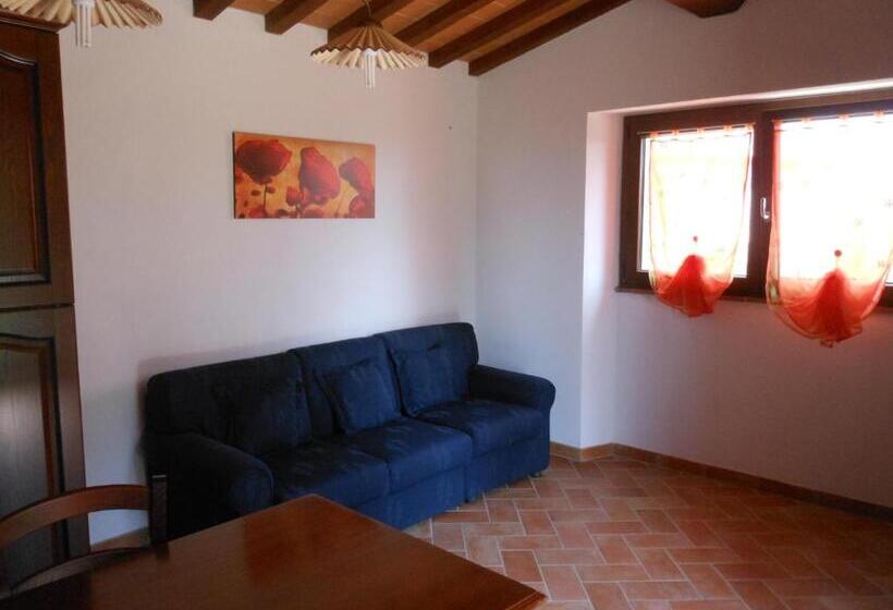 בית מלון כפרי Agriturismo Collomici