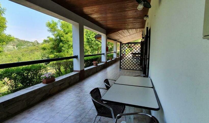 호텔 Agriturismo Il Burlino Apartments