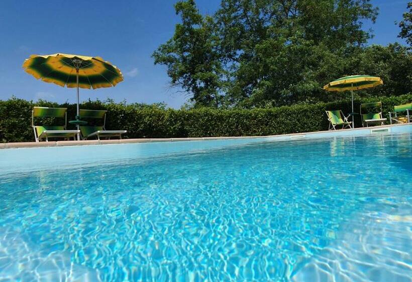 호텔 Agriturismo Il Burlino Apartments