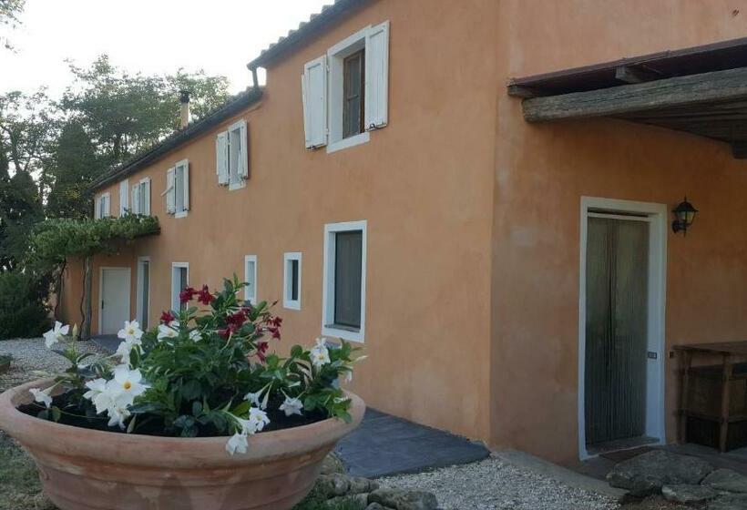 ホテル Agriturismo Le Serre