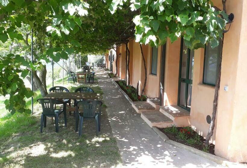 ホテル Agriturismo Le Serre