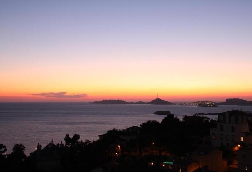 La Luna Of Marseille Villa D Architecte B&b