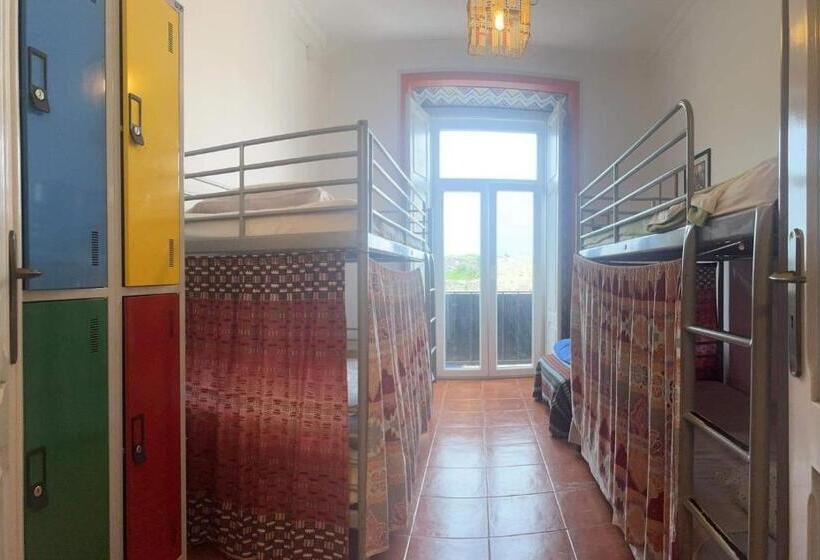 Peniche Hostel