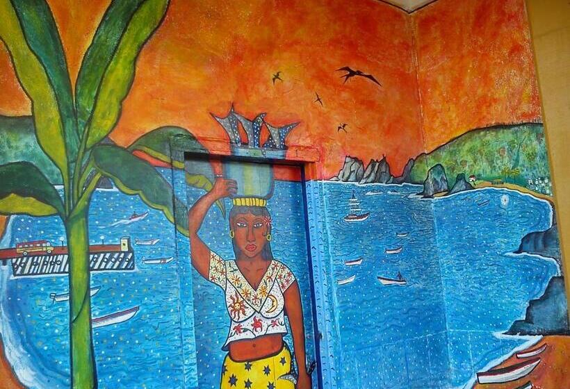 بنسيون Casa Gundi Y Tomas