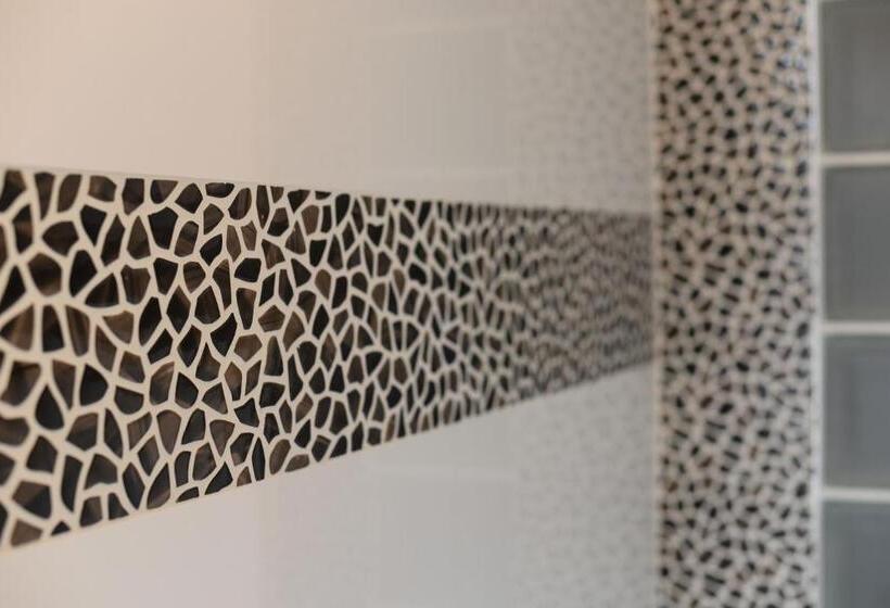 پانسیون Chambres Houdaille