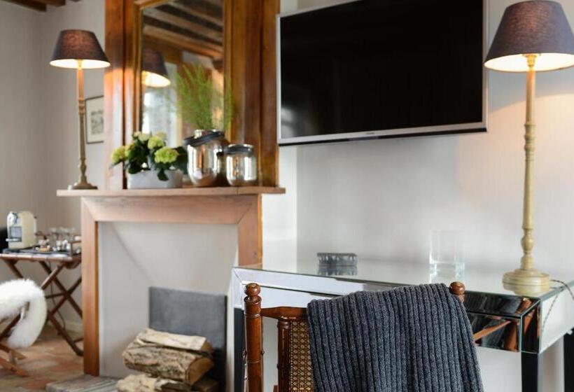 پانسیون Chambres Houdaille