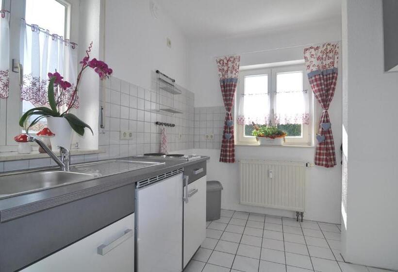 بنسيون Double Two Lodge