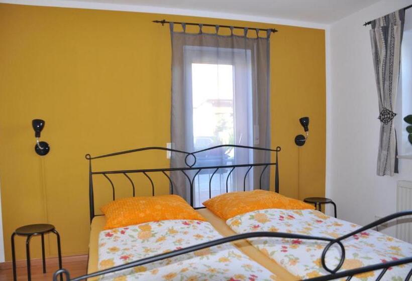 بنسيون Double Two Lodge