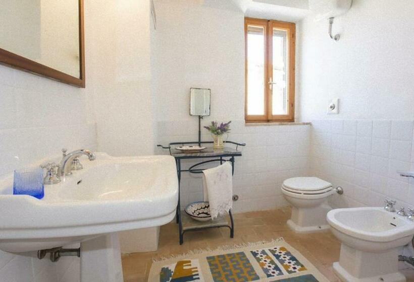 פנסיון Isola Delle Api