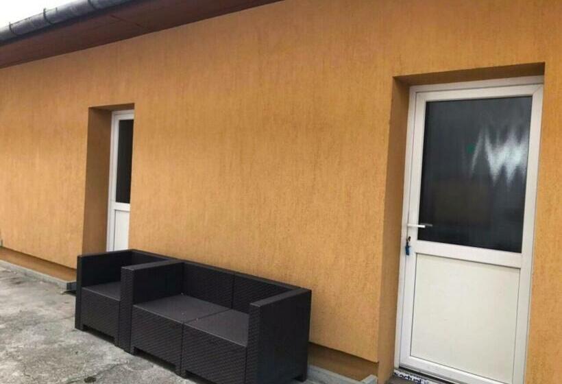 Пансион Jázmin Apartmanok