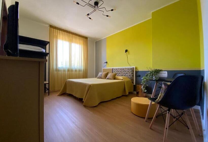 פנסיון La Tortorella Room & Apartment