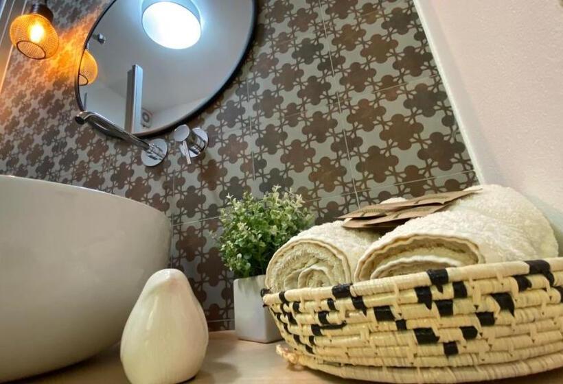 פנסיון La Tortorella Room & Apartment