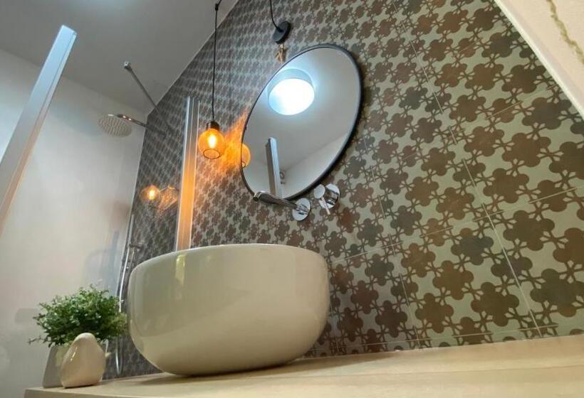 פנסיון La Tortorella Room & Apartment