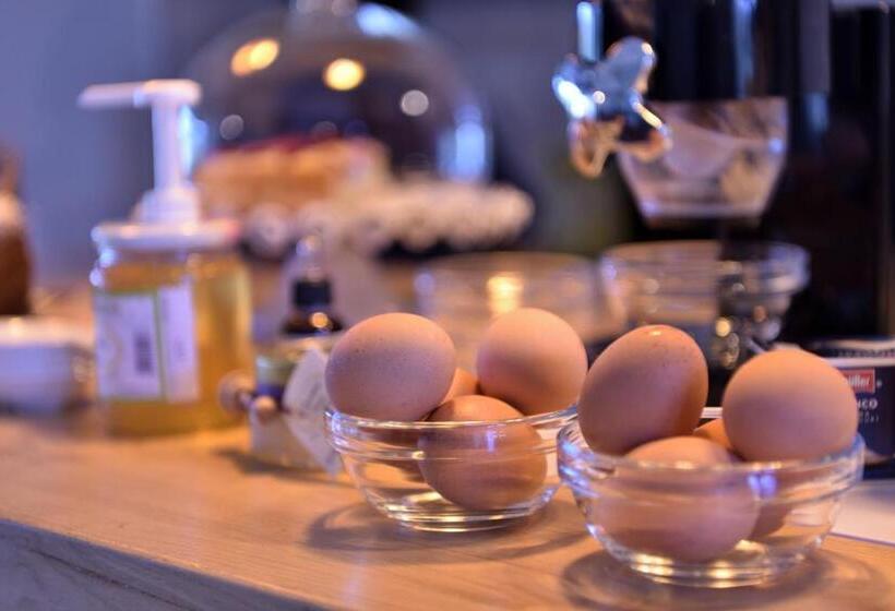 פנסיון La Tortorella Room & Apartment