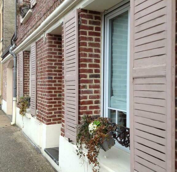 פנסיון Les Trois Roses