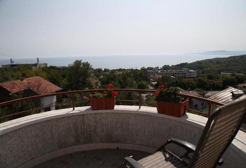 펜션 Popov Guest House