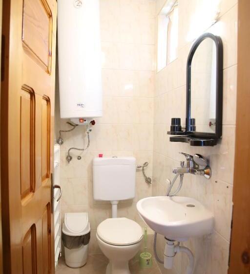 펜션 Popov Guest House