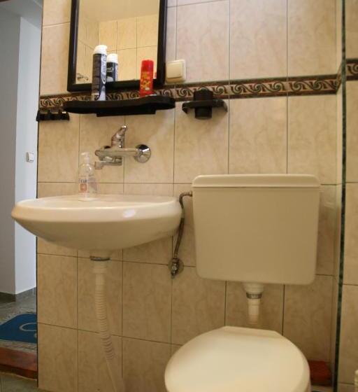 펜션 Popov Guest House