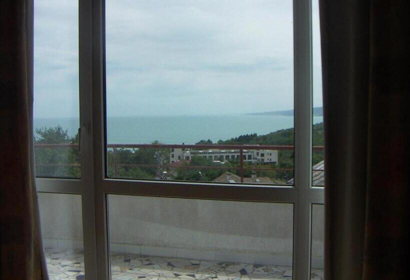 펜션 Popov Guest House