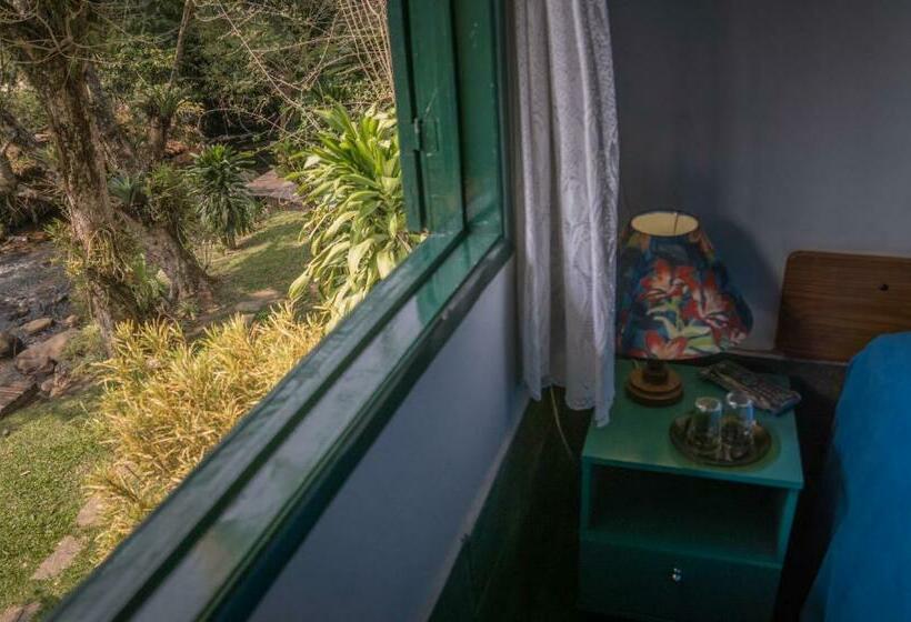 פנסיון Pousada Flor Do Mato