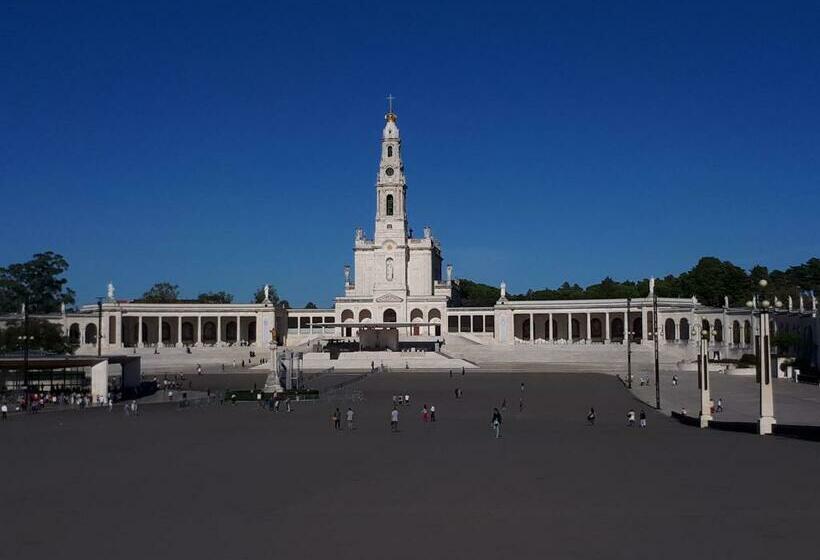 膳宿费 Residencial Coroa D Ouro