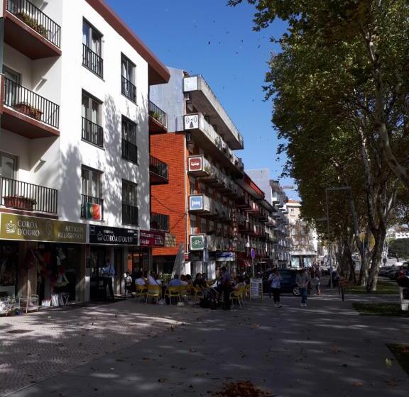 膳宿费 Residencial Coroa D Ouro