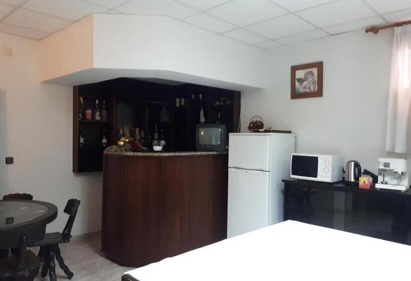 膳宿费 Residencial Coroa D Ouro